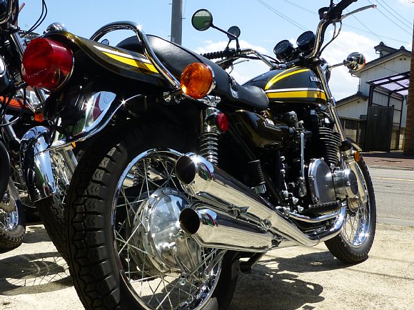 飯島モータース 販売車両 50年 Z2 イエロータイガー